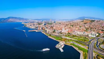 İzmir Yılbaşı Programları 2026 İçin Hazırlıklar Başladı!