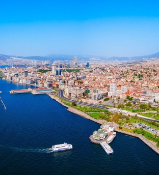 İzmir Yılbaşı Programları 2026 İçin Hazırlıklar Başladı!